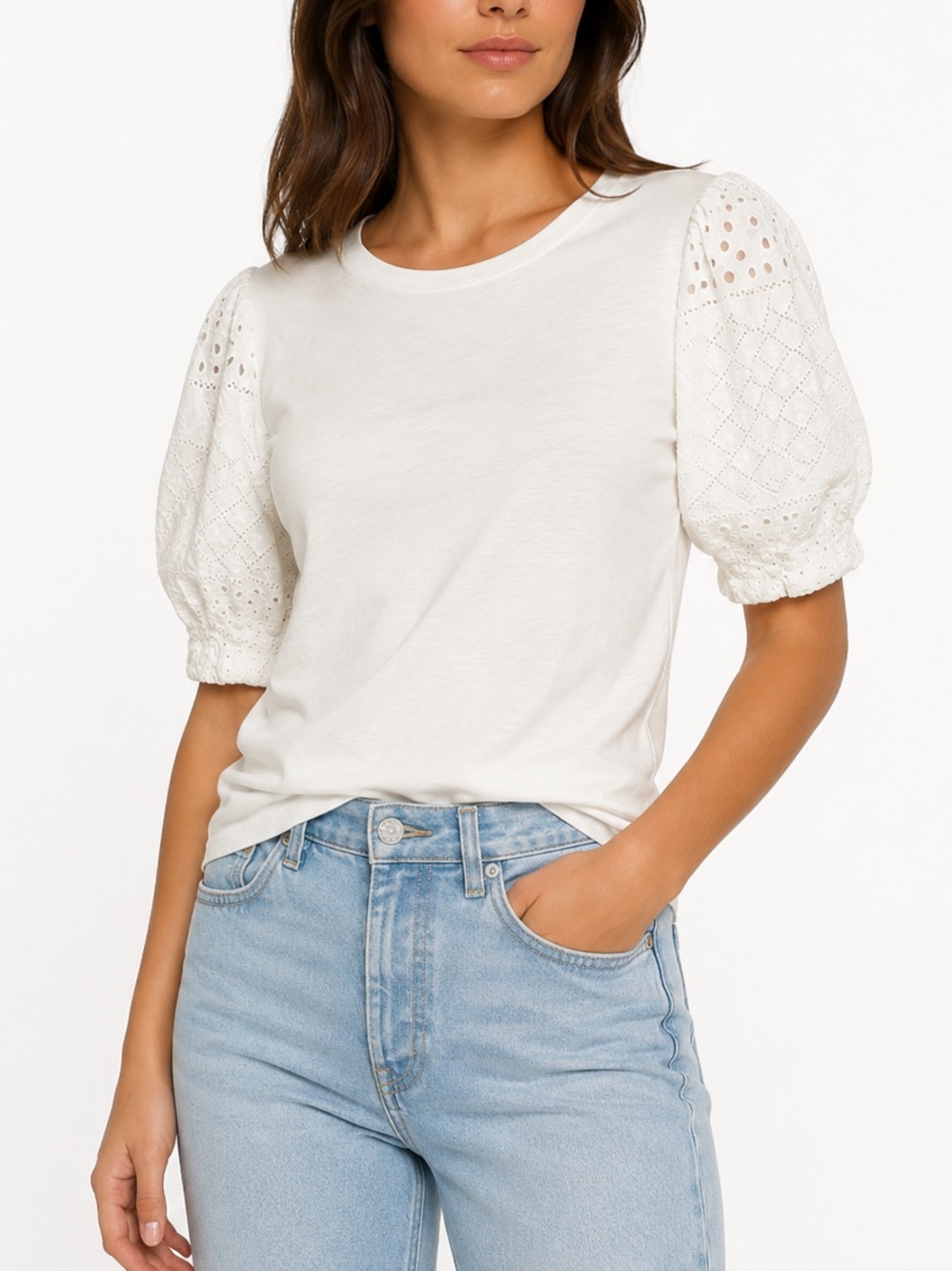 NWT Alice + Olivia Embroidered Sleeve T-Shirt in White size M